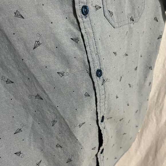 Mens Small Free Planet Paper Airplane Button Up - Picture 4 of 4